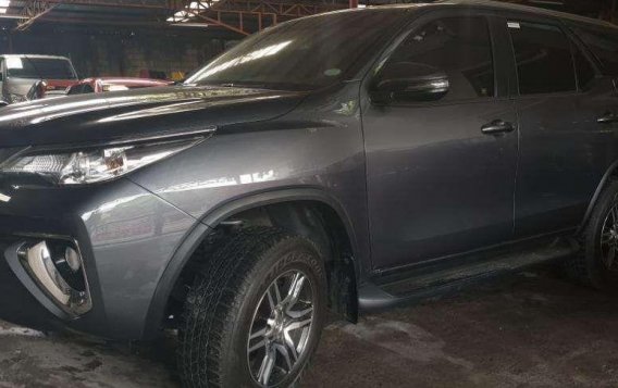 Selling Toyota Fortuner 2018 in Quezon City-2
