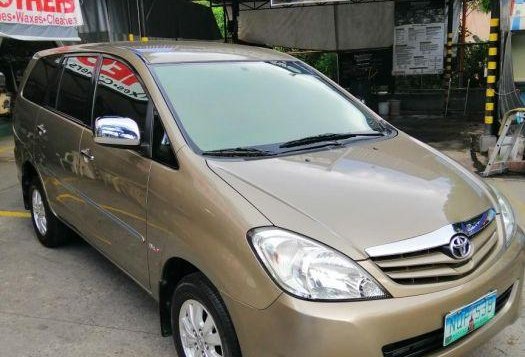 Selling Toyota Innova 2010 Manual Diesel in Dasmariñas-1