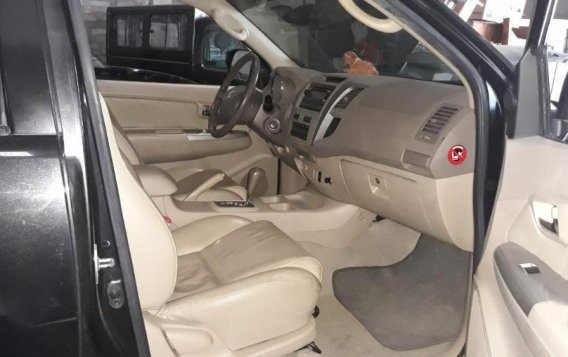Toyota Fortuner 2008 at 80000 km for sale-6