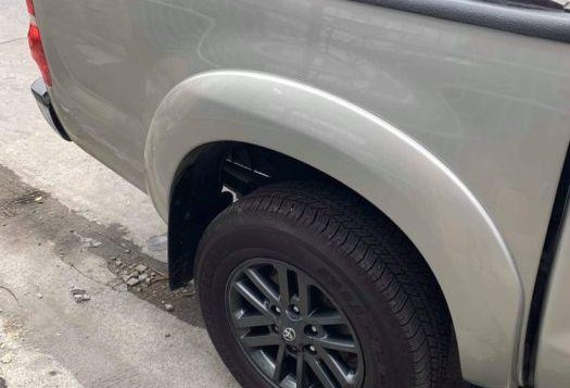 Used Toyota Hilux 2014 for sale in Cainta-2