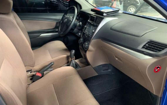 Selling Used Toyota Avanza 2018 in Quezon City-2