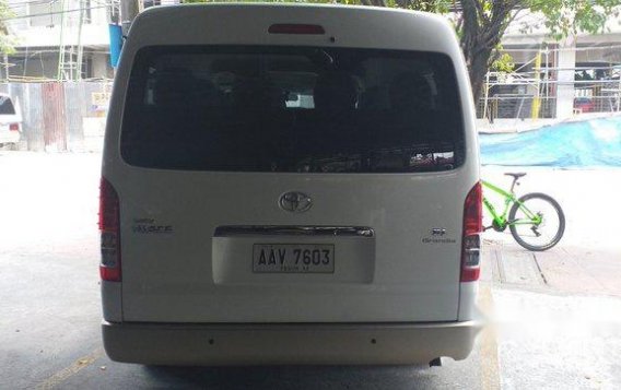 White Toyota Hiace 2014 at 41367 km for sale in Marikina-4