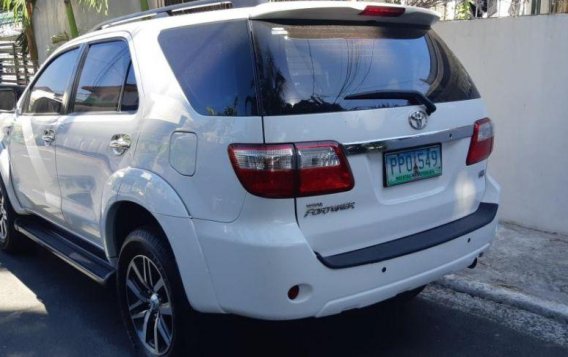 Used Toyota Fortuner 2010 for sale in Quezon City-2