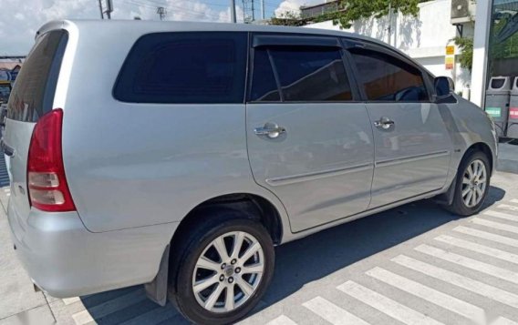 Used Toyota Innova 2005 at 100000 km for sale in Antipolo-10