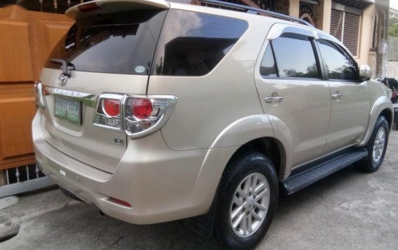 Toyota Fortuner 2013 Manual Diesel for sale in Bustos-2