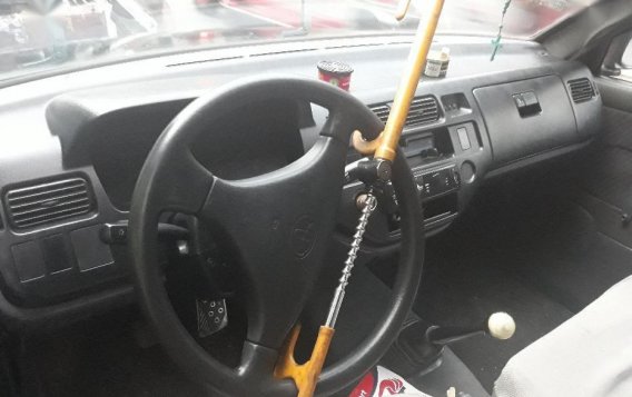 2nd Hand Toyota Revo 2000 for sale in Quezon City-4