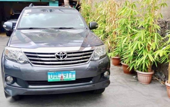 For sale 2012 Toyota Fortuner Automatic Diesel in Manila-8