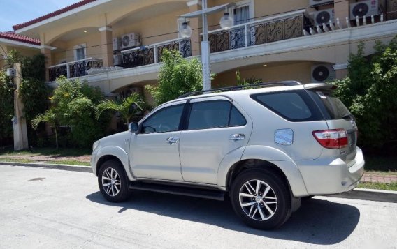 Selling Used Toyota Fortuner 2010 at 70000 km in Pasig