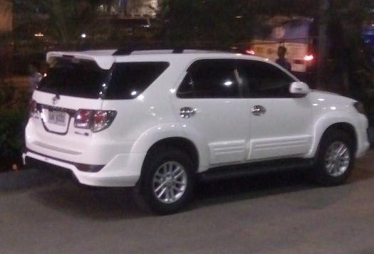 2nd Hand Toyota Fortuner 2014 for sale in Quezon City-4