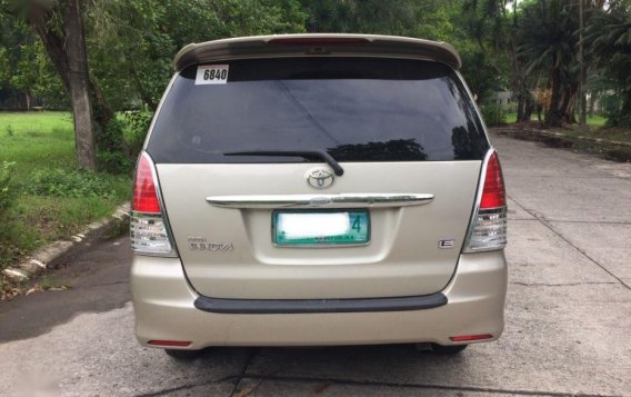 Toyota Innova 2009 Manual Diesel for sale in Angeles-3