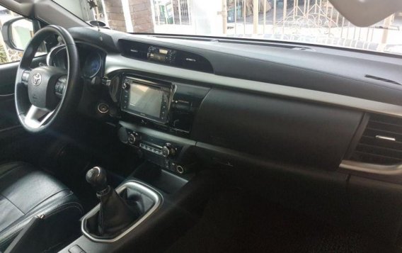 Toyota Hilux 2016 Manual Diesel for sale in Pasig-10