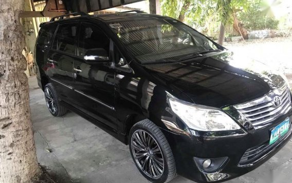Selling Used Toyota Innova 2014 in Quezon City-3