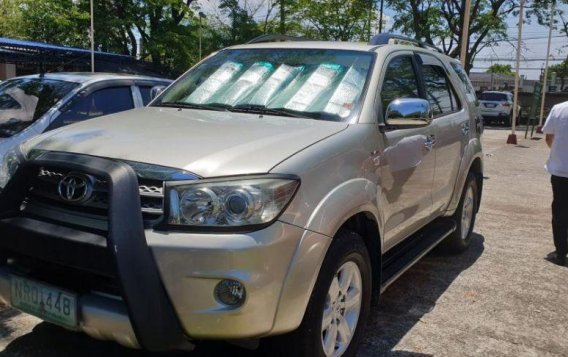 Toyota Fortuner 2009 Automatic Diesel for sale in Makati-6