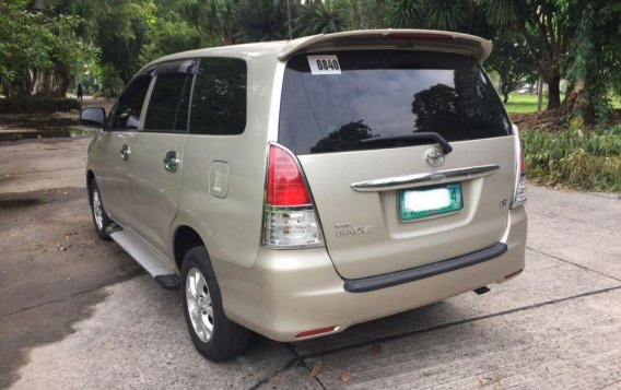 Toyota Innova 2009 Manual Diesel for sale in Angeles-4