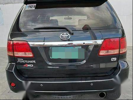 Selling Toyota Fortuner 2006 in Manila-5