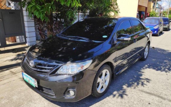 Used Toyota Altis 2012 for sale in Biñan-2