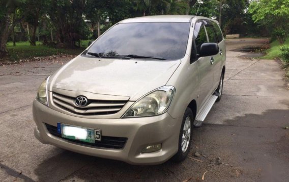 Toyota Innova 2009 Manual Diesel for sale in Angeles-1