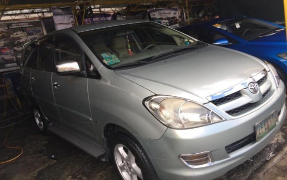 Selling Toyota Innova 2007 Automatic Gasoline 