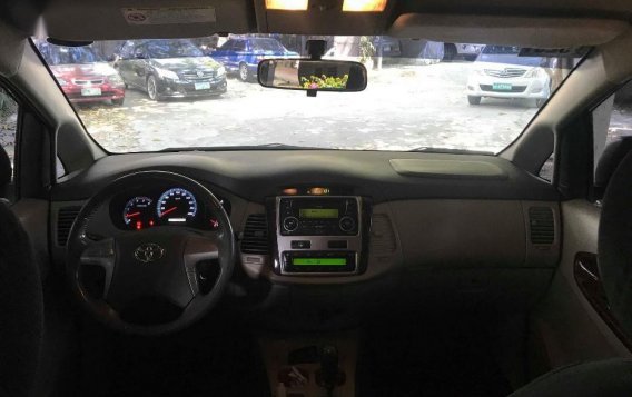 Selling Used Toyota Innova 2014 in Quezon City-1