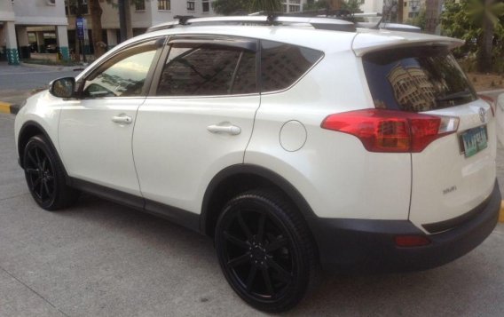 Selling Used Toyota Rav4 2013 Automatic Gasoline in Pasig-3