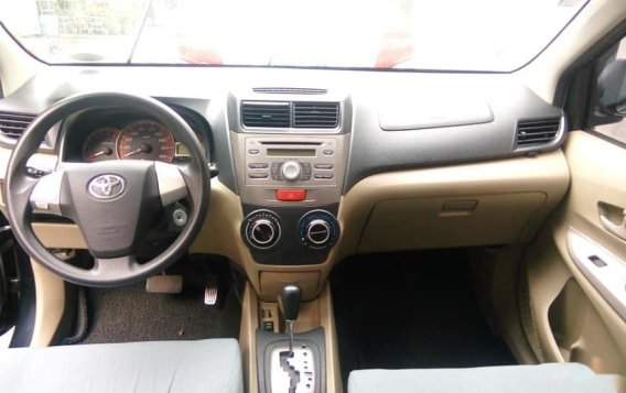 Selling Black Toyota Avanza 2013 Van at Automatic Gasoline -3