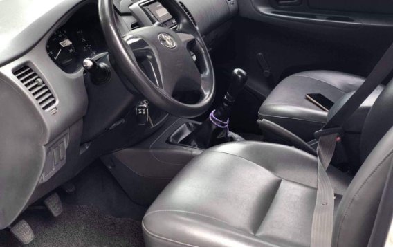 White Toyota Innova 2015 for sale in Quezon City-6