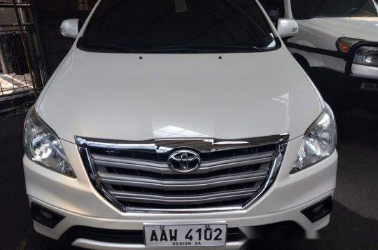 White Toyota Innova 2015 for sale-2