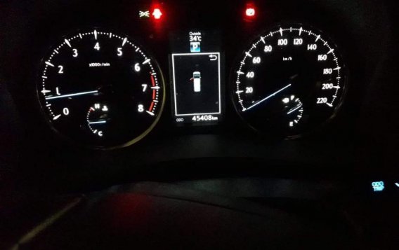 Selling Toyota Alphard 2016 at 50000 km in Makati-4