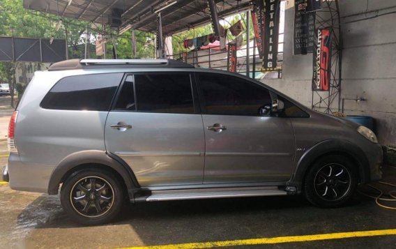 Selling 2nd Hand Toyota Innova 2009 in Meycauayan-2