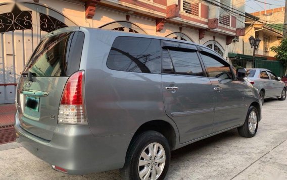 Selling Toyota Innova 2010 at 60000 km in Manila-10