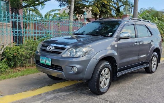 Selling Used Toyota Fortuner 2006 Automatic Gasoline-5