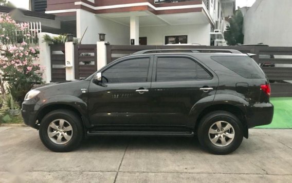 For sale 2006 Toyota Fortuner Automatic Gasoline at 80000 km in Parañaque-3