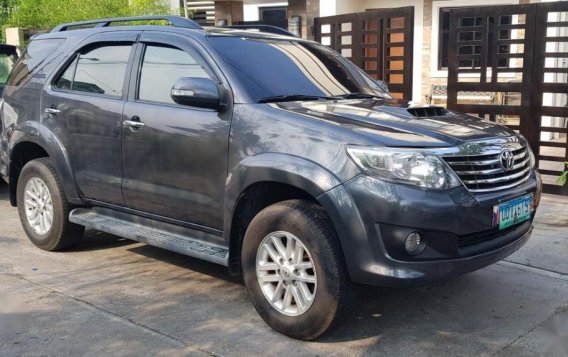 For sale 2012 Toyota Fortuner Automatic Diesel at 70000 km in Las Piñas-2