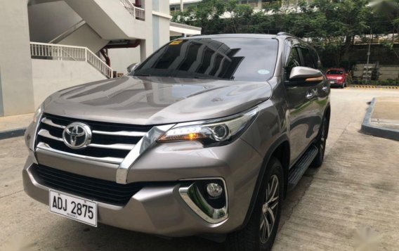 Selling Used Toyota Fortuner 2016 in Quezon City-1