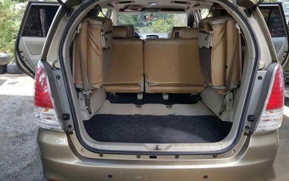 Selling Toyota Innova 2010 in Baguio-9