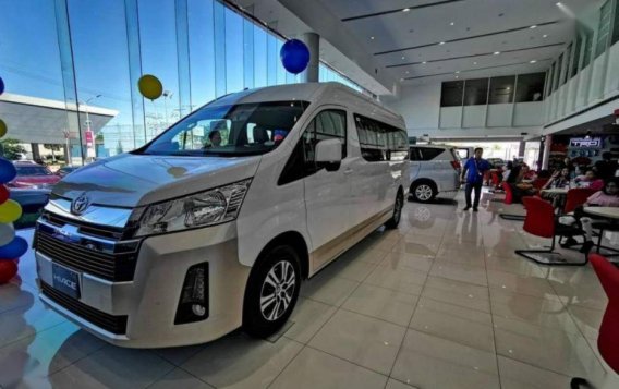 2nd Hand Toyota Hiace for sale in Marikina