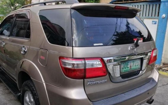For sale 2009 Toyota Fortuner Automatic Diesel at 70000 km in Manila-3