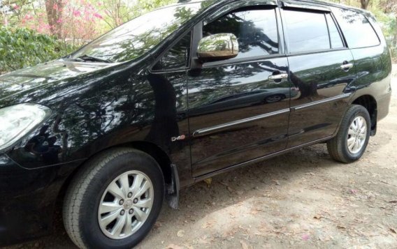 2009 Toyota Innova for sale in Quezon City-9