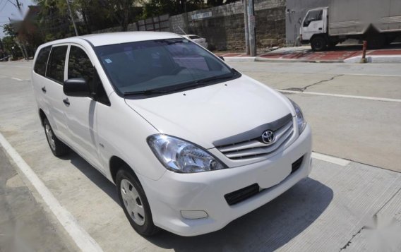 Toyota Innova 2011 Manual Diesel for sale in Quezon City-5