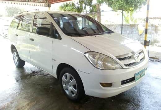 2nd Hand Toyota Innova 2006 Manual Diesel for sale in San Leonardo