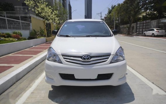 Toyota Innova 2011 Manual Diesel for sale in Quezon City-4