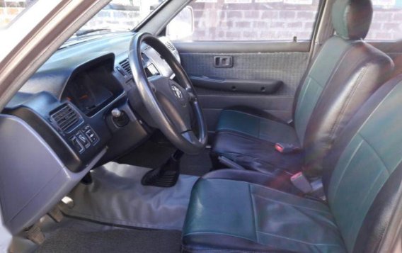 Used Toyota Revo 2000 for sale in Santa Maria-7