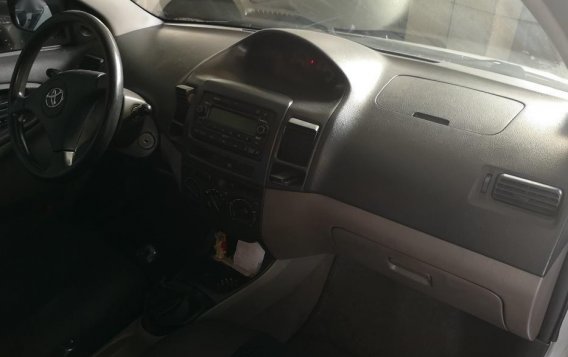 Selling Used Toyota Vios 2005 in Quezon City-1