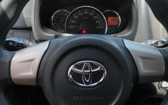 Selling Used Toyota Wigo 2015 in Parañaque-8