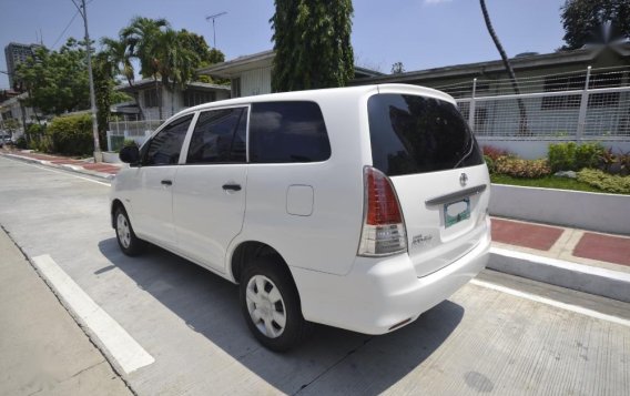 Toyota Innova 2011 Manual Diesel for sale in Quezon City-2