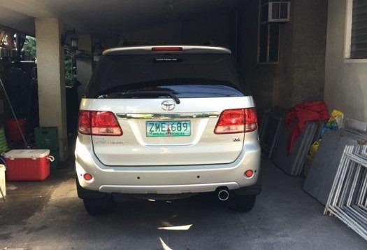 2nd Hand Toyota Fortuner 2008 for sale in Pasig-4