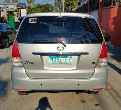 Selling 2010 Toyota Innova at 110000 km in Parañaque-3