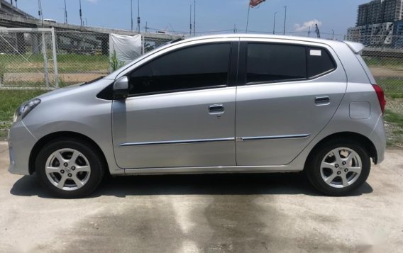 Selling Used Toyota Wigo 2015 in Parañaque-2