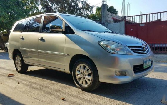 Selling 2010 Toyota Innova at 110000 km in Parañaque-5