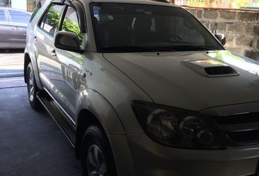 2nd Hand Toyota Fortuner 2008 for sale in Pasig-9